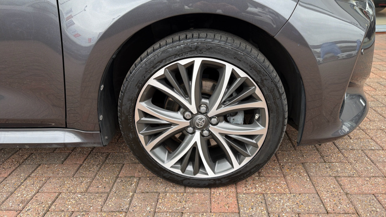 Toyota Yaris 1.5 Hybrid Excel 5dr CVT Hybrid Hatchback